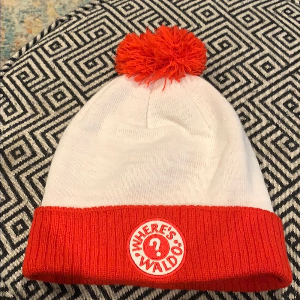 Where’s Waldo costume skate beanie